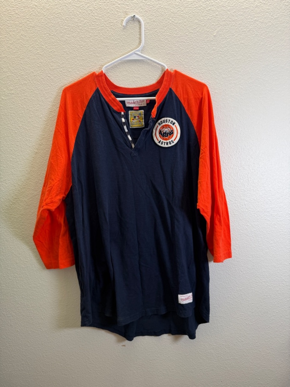 Mitchell & Ness Navy and Orange Raglan Henley Tee